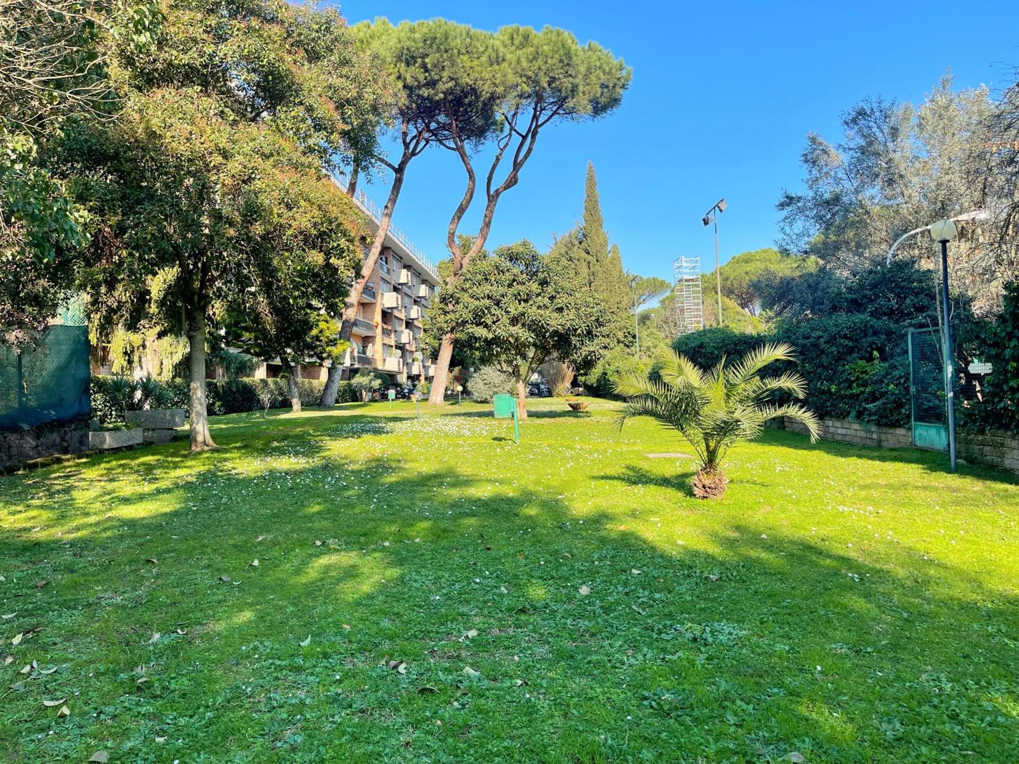 Modern Apartment 10 Min Vatican Parking&Pool Рим Экстерьер фото